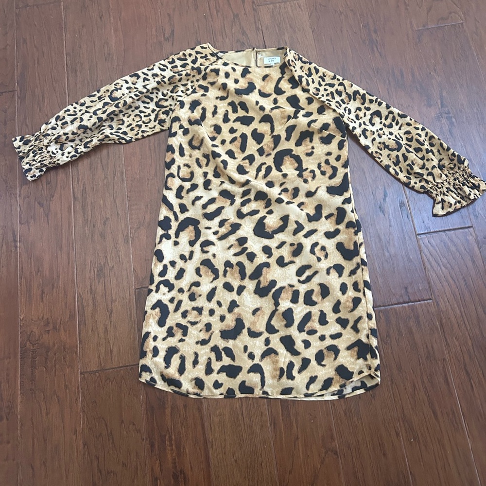 crown & ivy Dress in Leopard Pattern